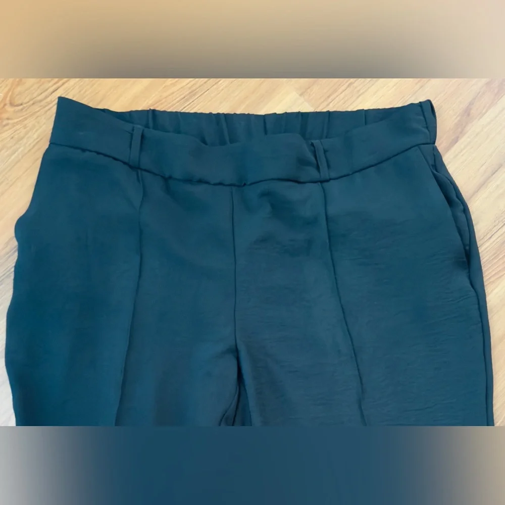 Maison d’ Amelie 100% Polyester Black Woman’s XL Elastic Waist Pants Lightweight